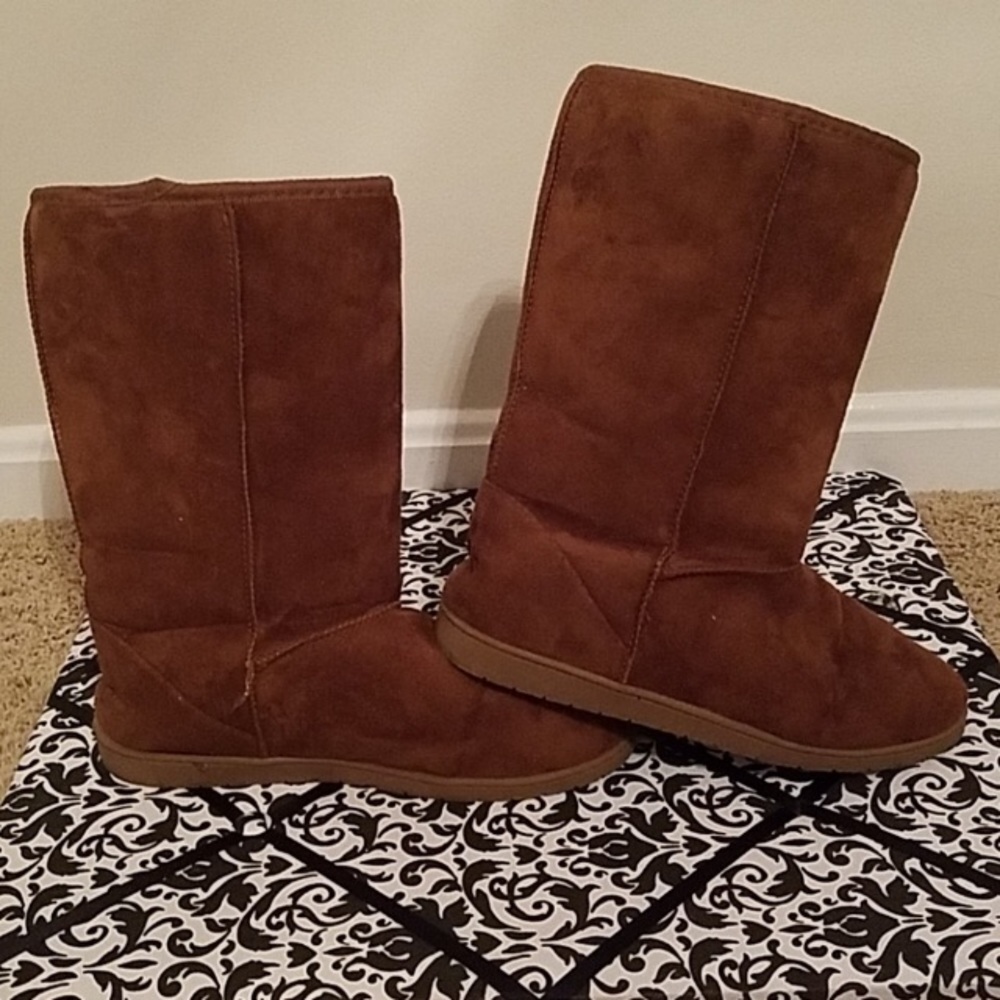 Dawgs fur boots